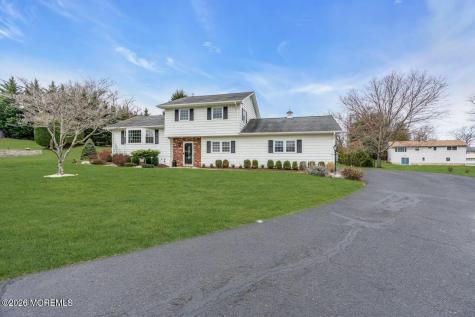 5 Travis Court Monroe NJ 08831