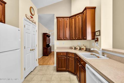 20 Donatello Drive Manchester NJ 08759