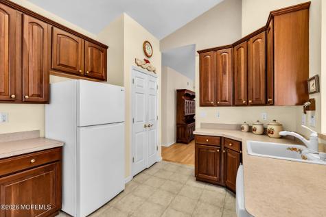 20 Donatello Drive Manchester NJ 08759