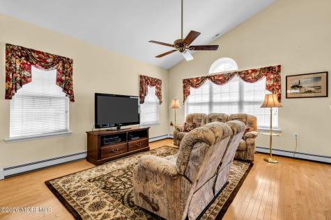 20 Donatello Drive Manchester NJ 08759