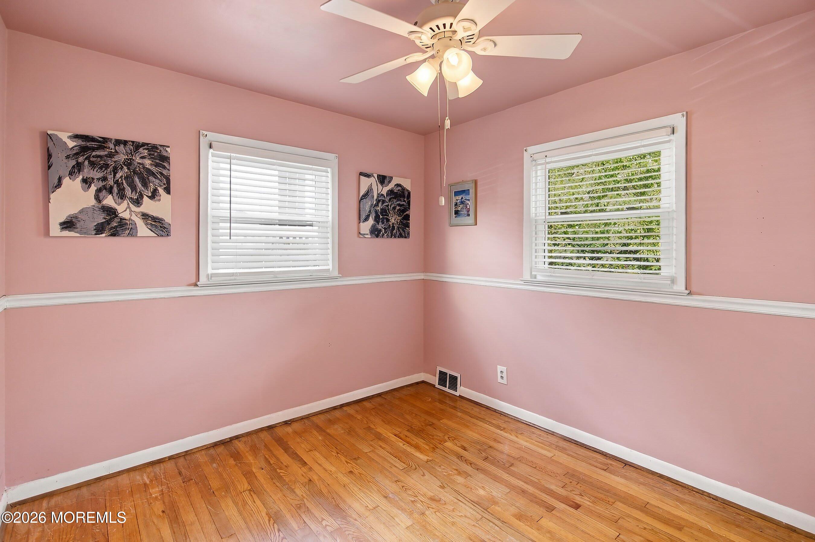 15 Washington Avenue Leonardo NJ 07737