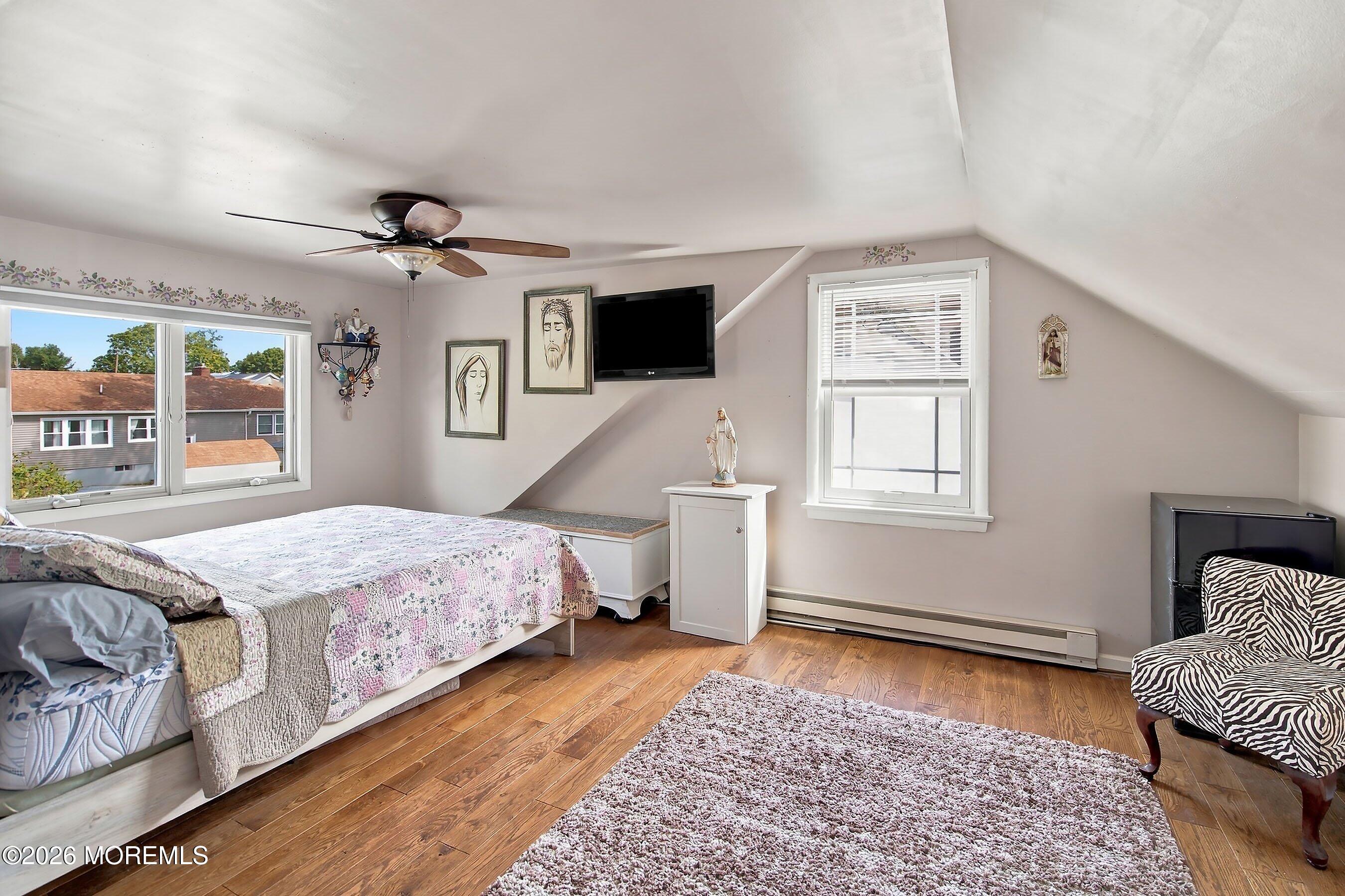 15 Washington Avenue Leonardo NJ 07737