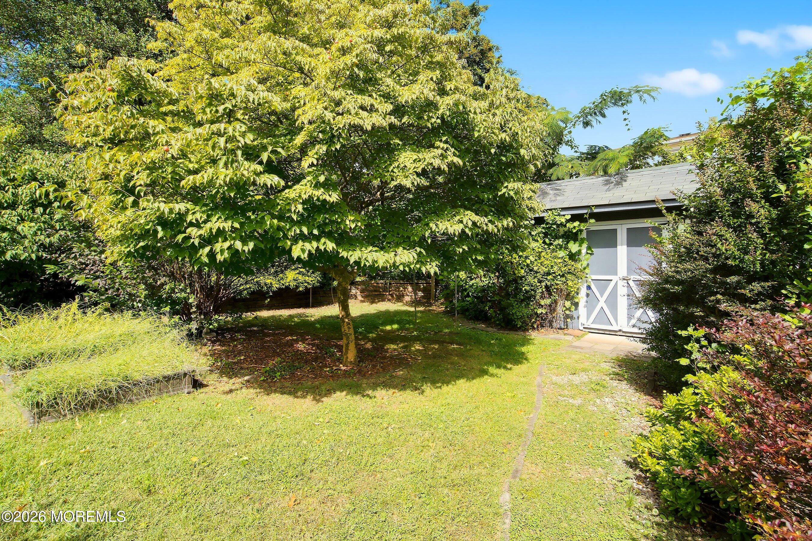 15 Washington Avenue Leonardo NJ 07737