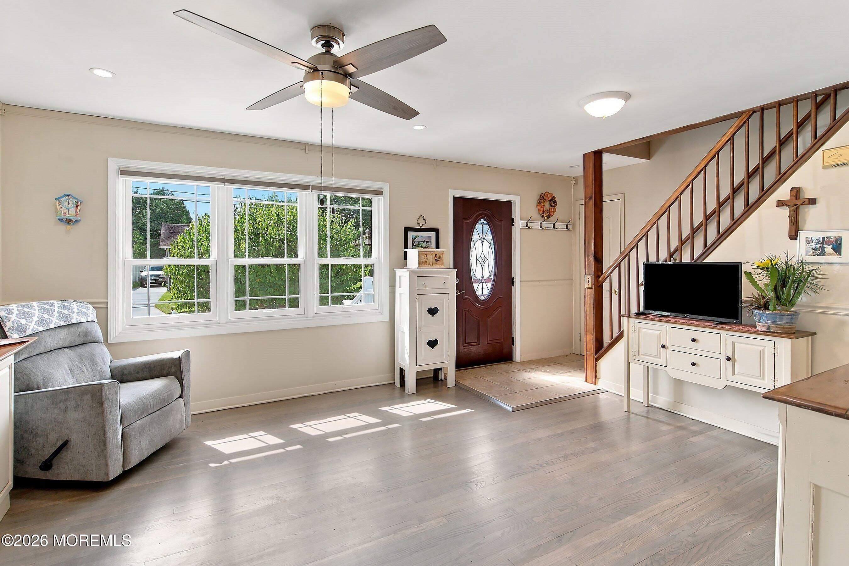 15 Washington Avenue Leonardo NJ 07737