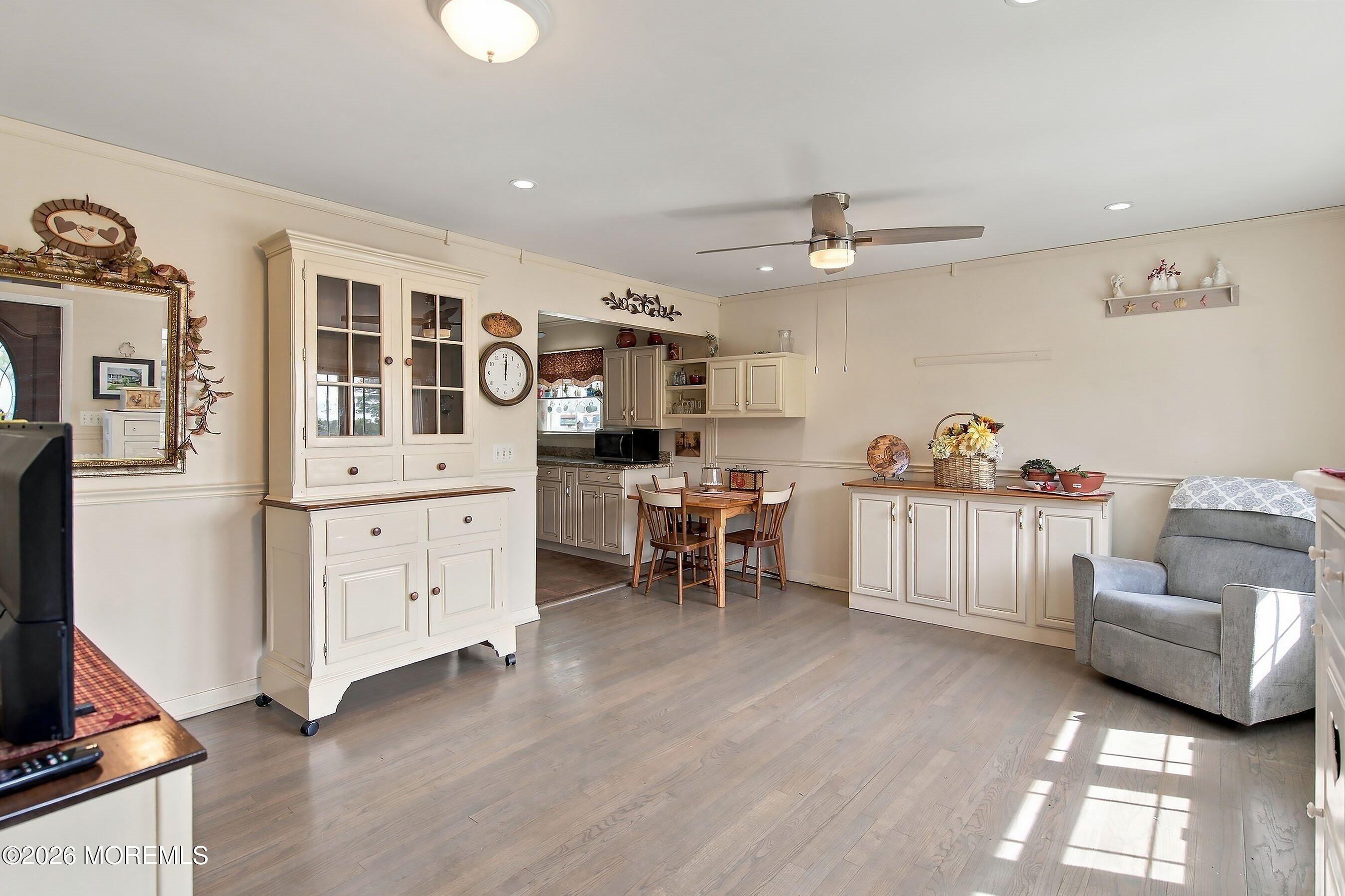 15 Washington Avenue Leonardo NJ 07737