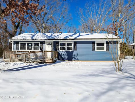 17 Clark Drive Howell NJ 07731