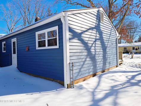 17 Clark Drive Howell NJ 07731
