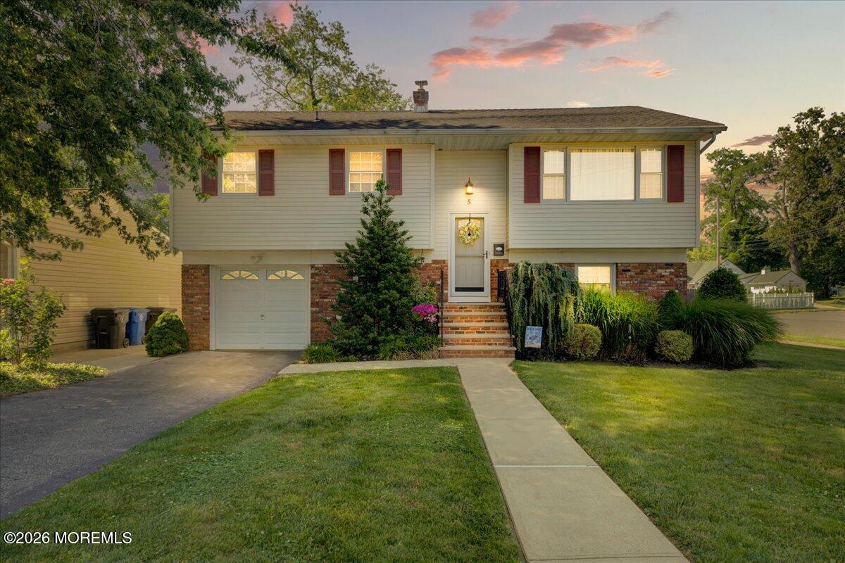 5 Brook Street Red Bank NJ 07701