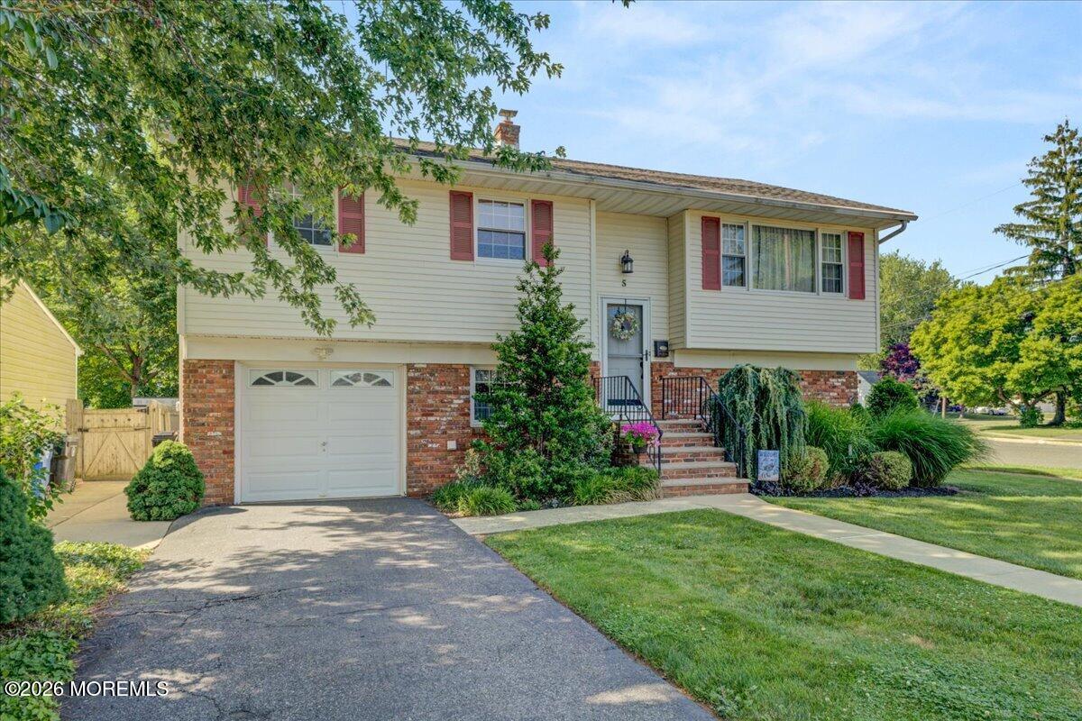 5 Brook Street Red Bank NJ 07701