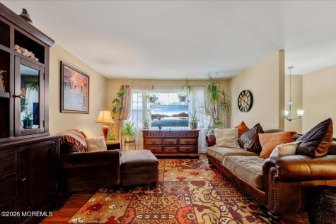 5 Brook Street Red Bank NJ 07701