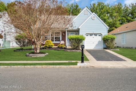 27 Abergele Drive Toms River NJ 08757