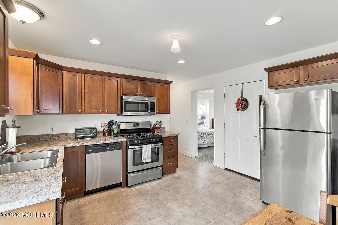 317 E Lakewood Avenue Ocean Gate NJ 08740