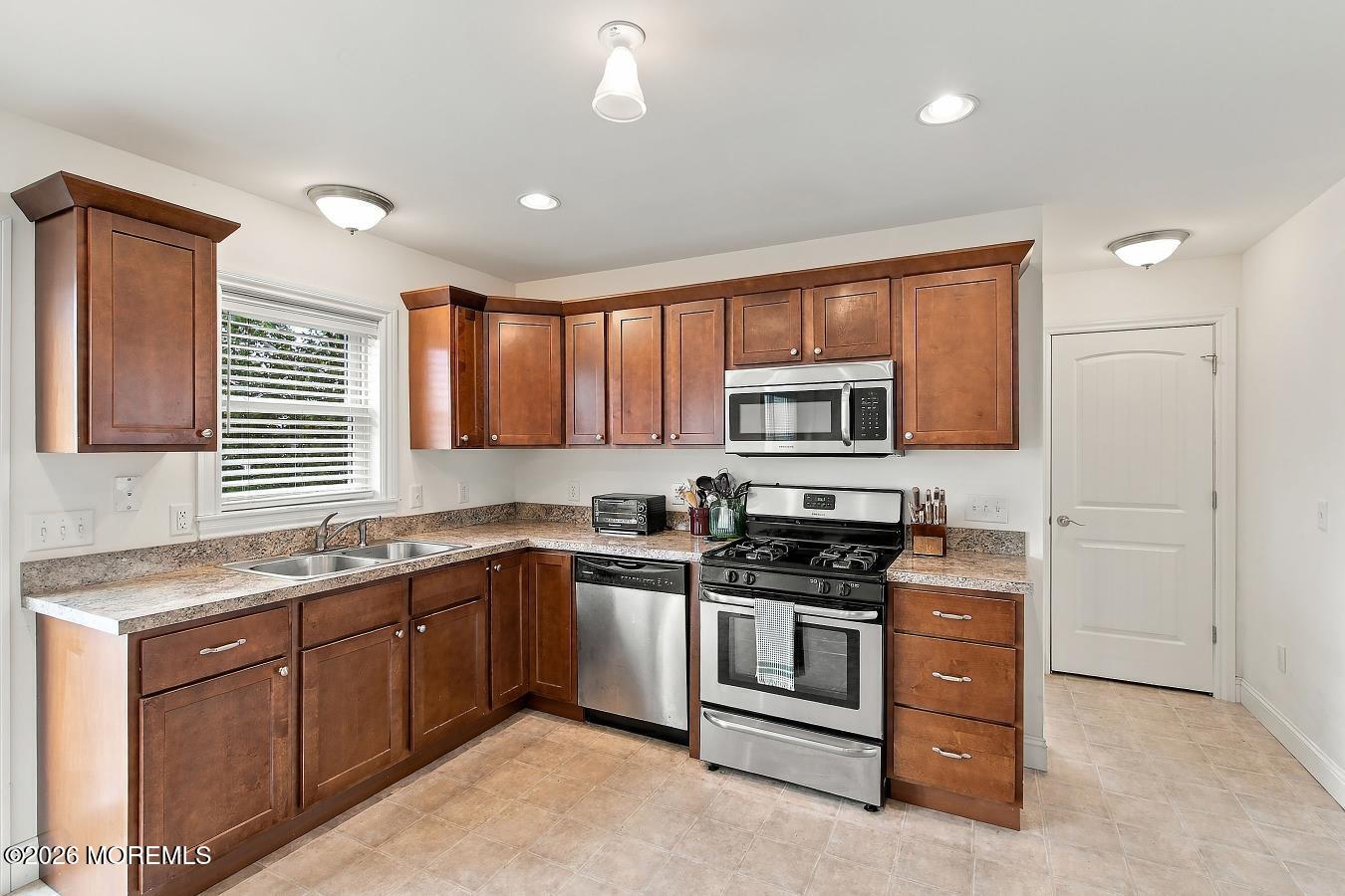 317 E Lakewood Avenue Ocean Gate NJ 08740