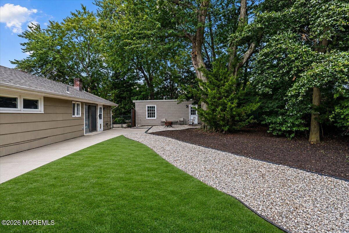 126 Compass Avenue Beachwood NJ 08722