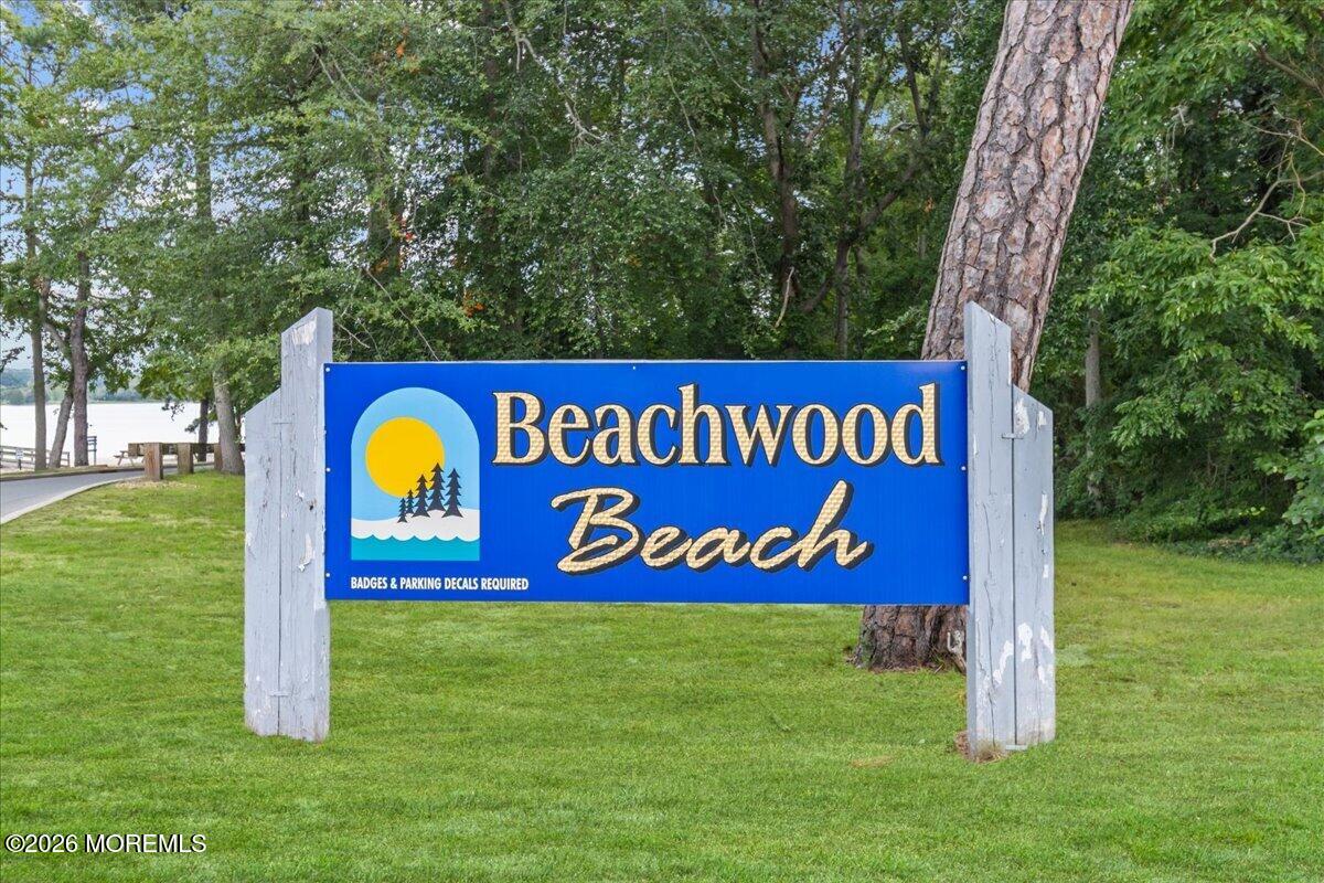 126 Compass Avenue Beachwood NJ 08722