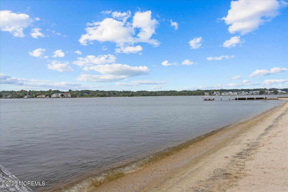 126 Compass Avenue Beachwood NJ 08722