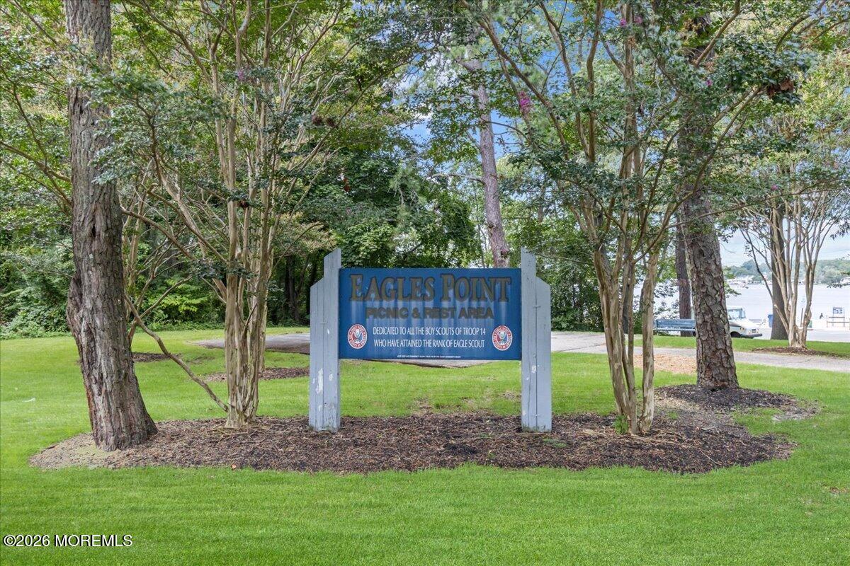 126 Compass Avenue Beachwood NJ 08722