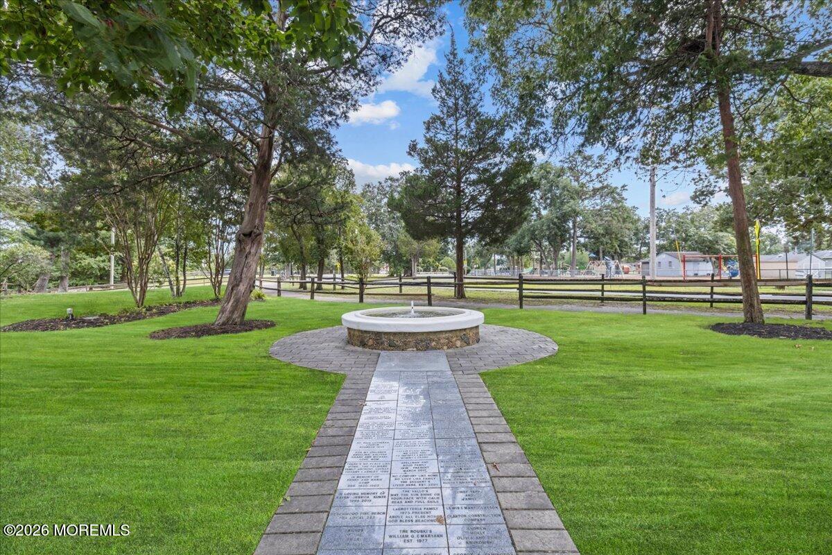 126 Compass Avenue Beachwood NJ 08722