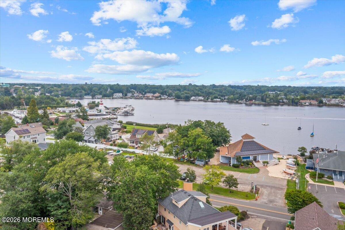 126 Compass Avenue Beachwood NJ 08722