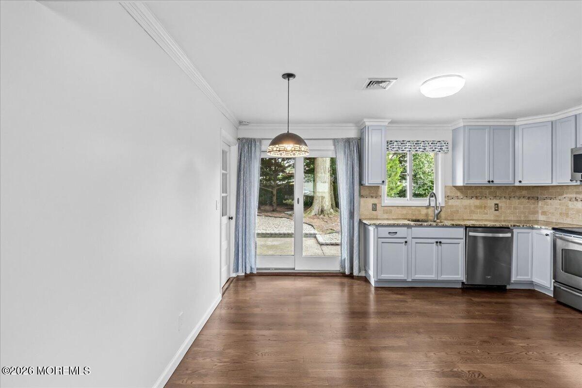 126 Compass Avenue Beachwood NJ 08722