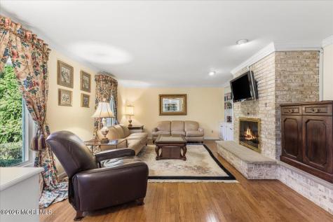 7 Morse Way N Holmdel NJ 07733