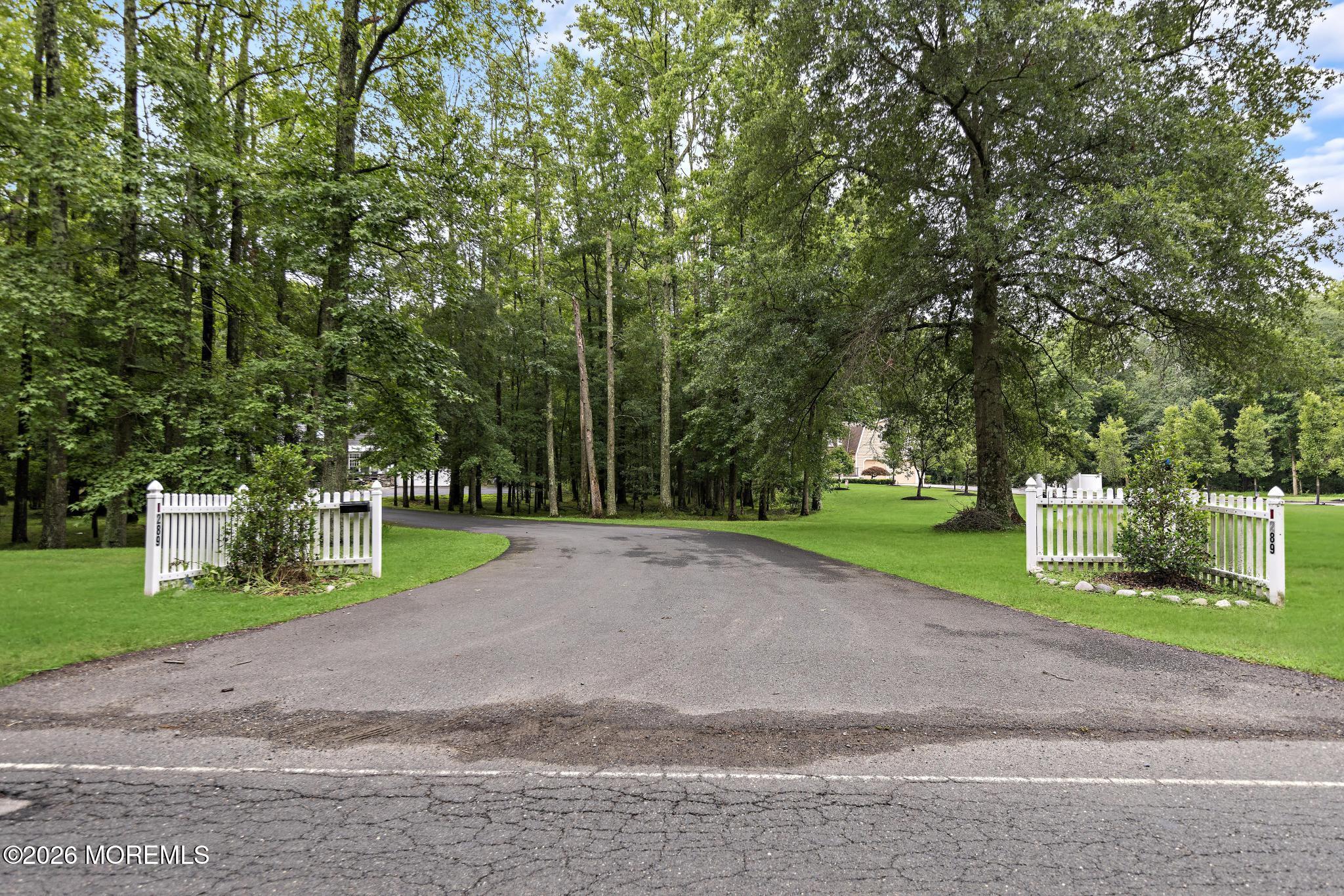 289 Cranberry Road Farmingdale NJ 07727