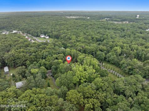 289 Cranberry Road Farmingdale NJ 07727