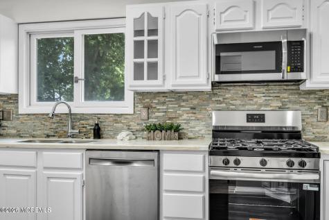 832 Seventh Avenue Toms River NJ 08757