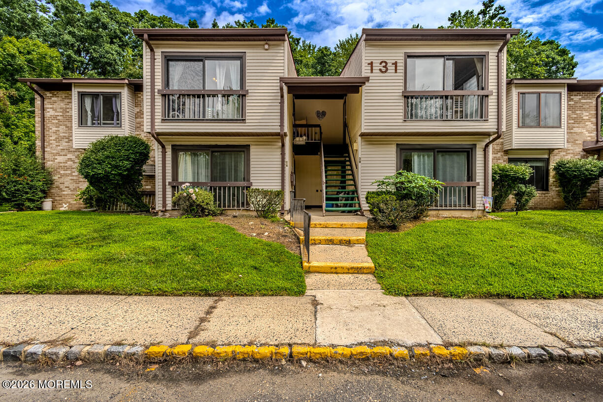 131 Amberly Drive Manalapan NJ 07726