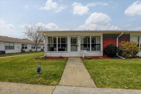 1199A Shetland Drive Lakewood NJ 08701