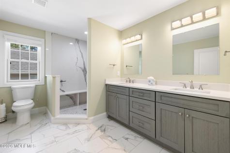 813 E Curtis Avenue Wall NJ 07719