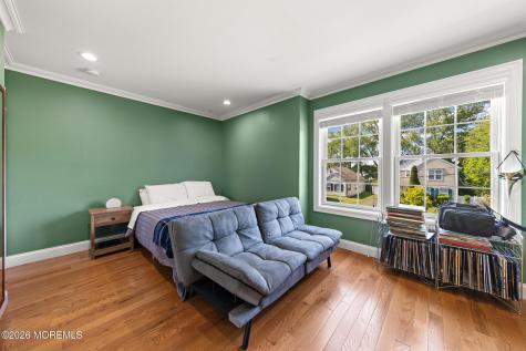 813 E Curtis Avenue Wall NJ 07719