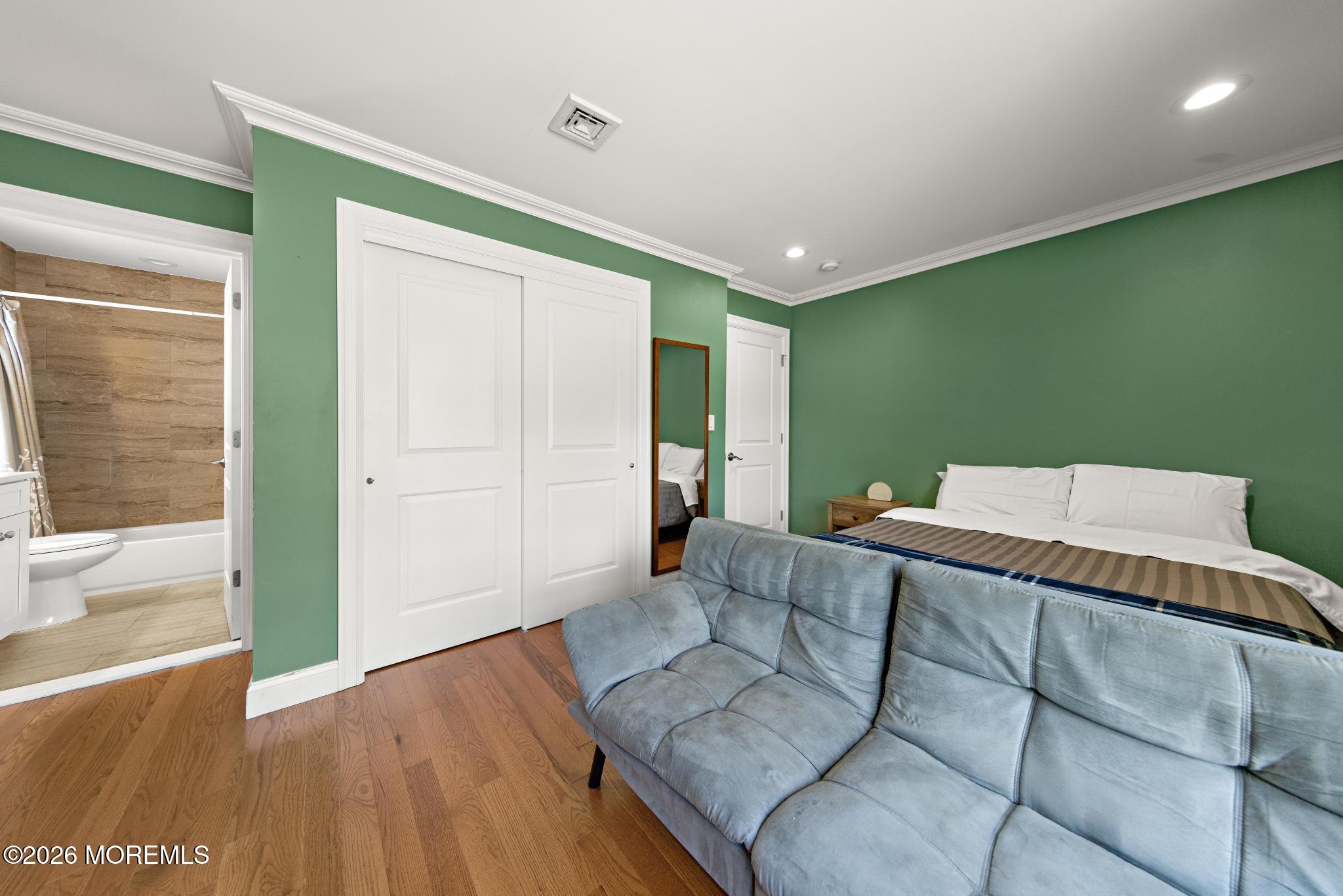 813 E Curtis Avenue Wall NJ 07719