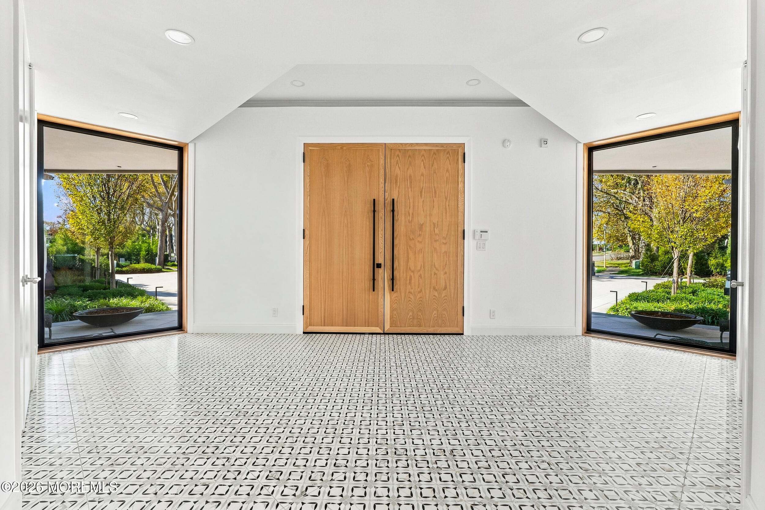 14 Saxony Drive Oakhurst NJ 07755