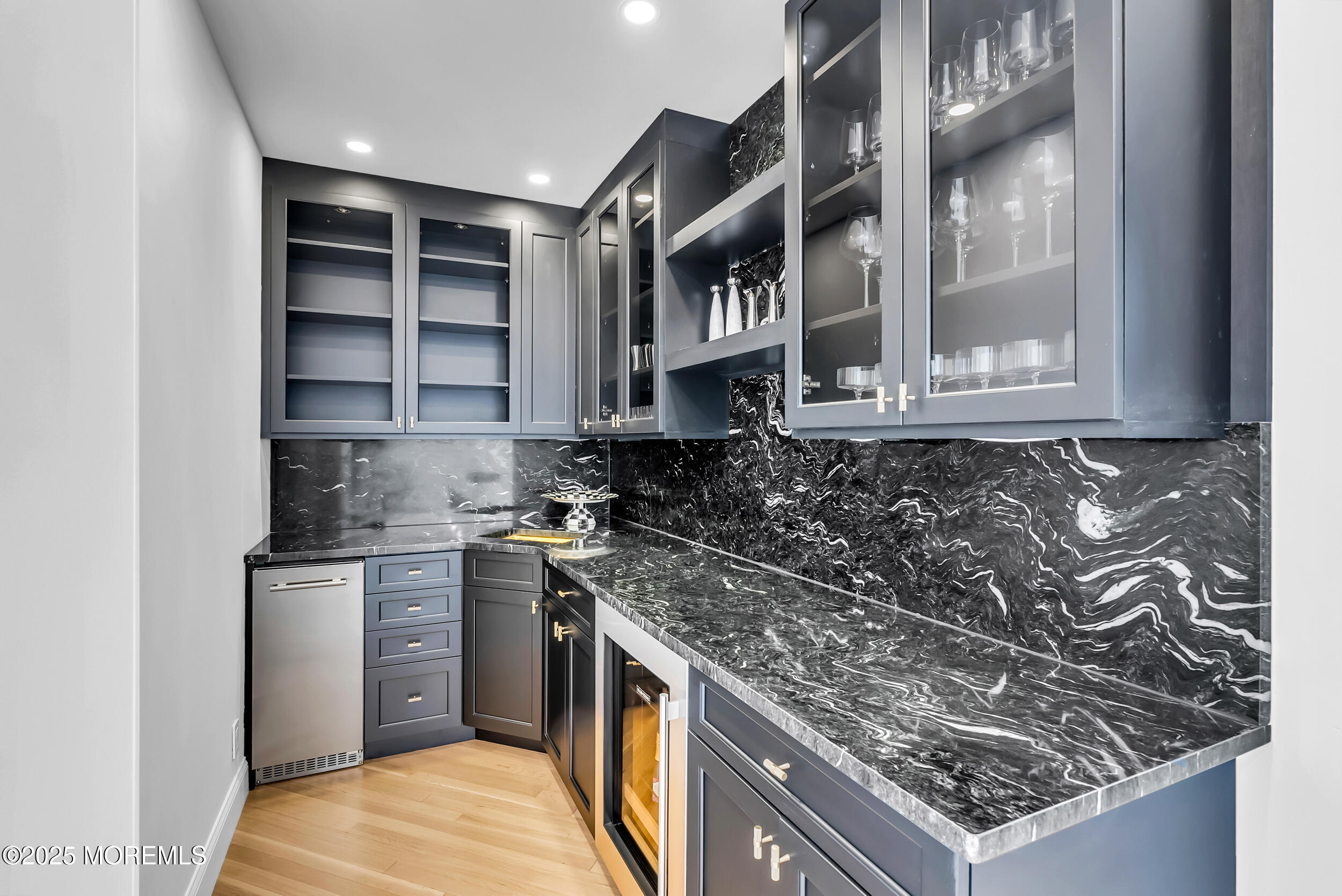 14 Saxony Drive Oakhurst NJ 07755