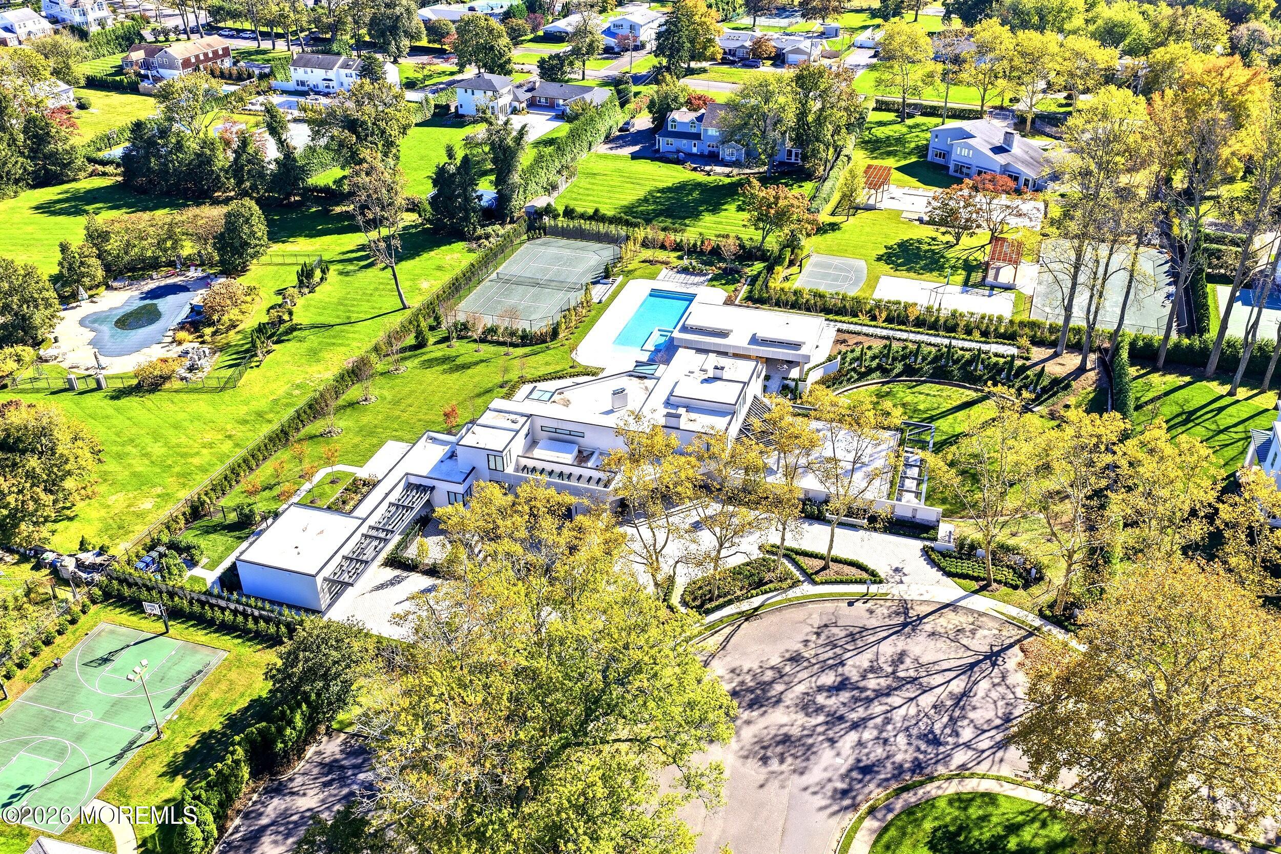 14 Saxony Drive Oakhurst NJ 07755