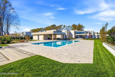 14 Saxony Drive Oakhurst NJ 07755