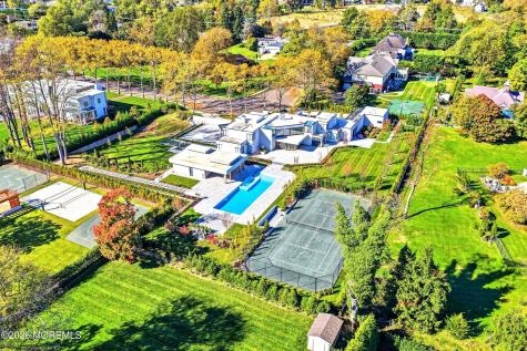14 Saxony Drive Oakhurst NJ 07755