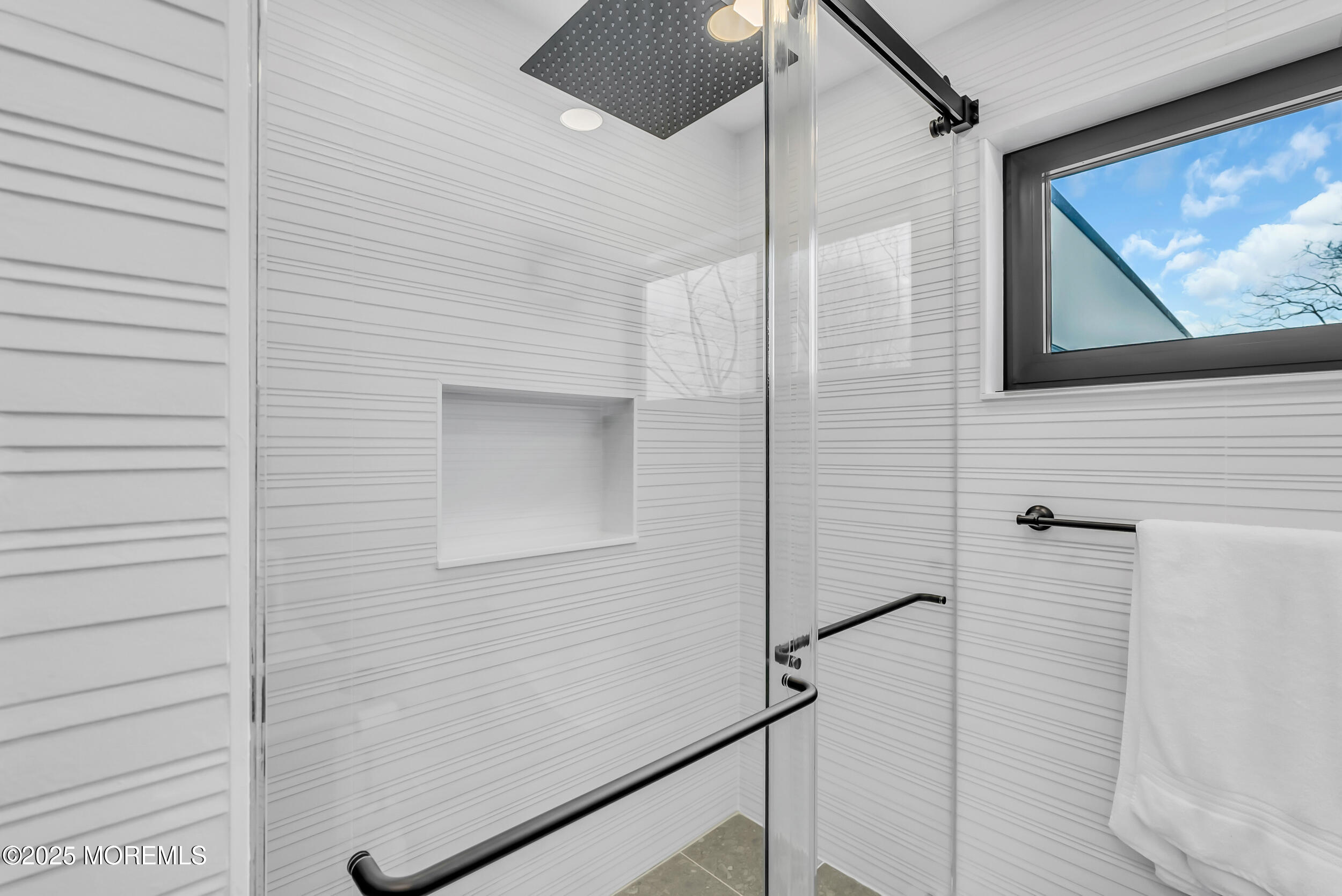 14 Saxony Drive Oakhurst NJ 07755