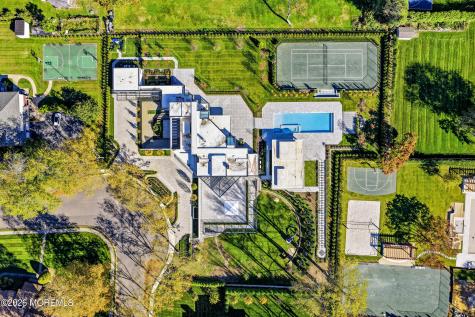 14 Saxony Drive Oakhurst NJ 07755
