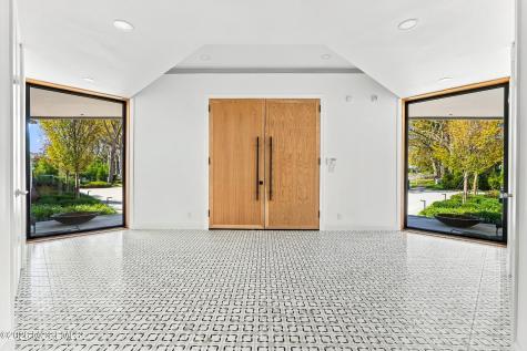 14 Saxony Drive Oakhurst NJ 07755
