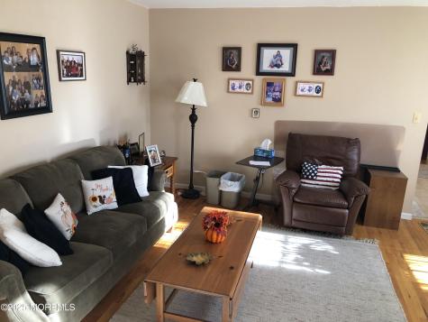 10 Saddlebrook Road Millstone NJ 08535