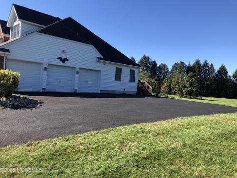 10 Saddlebrook Road Millstone NJ 08535