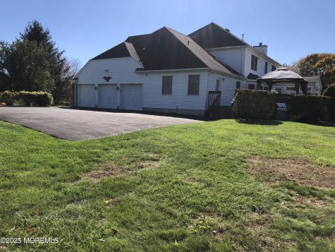 10 Saddlebrook Road Millstone NJ 08535