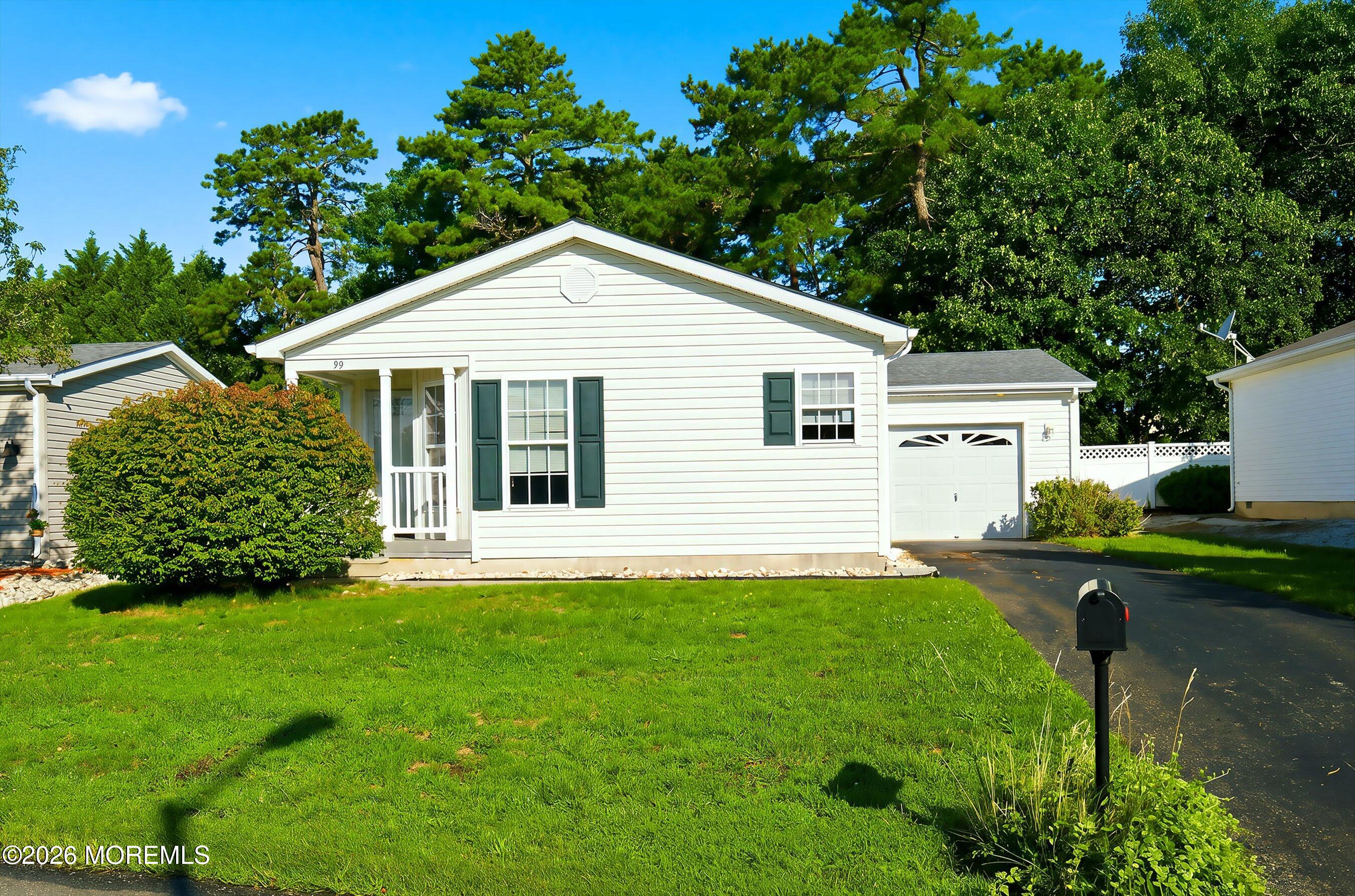 99 Oak Ridge Lane Manahawkin NJ 08050