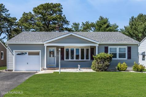 84 Westport Drive Toms River NJ 08757