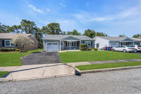 84 Westport Drive Toms River NJ 08757