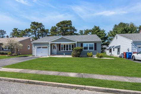 84 Westport Drive Toms River NJ 08757