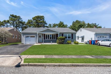 84 Westport Drive Toms River NJ 08757