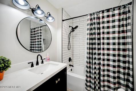 6 Meadowbrook Drive Howell NJ 07731